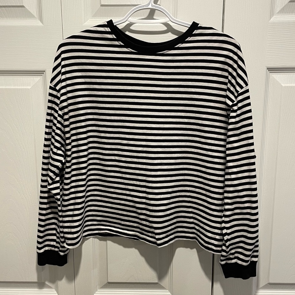 Stripped Long Sleeve Top